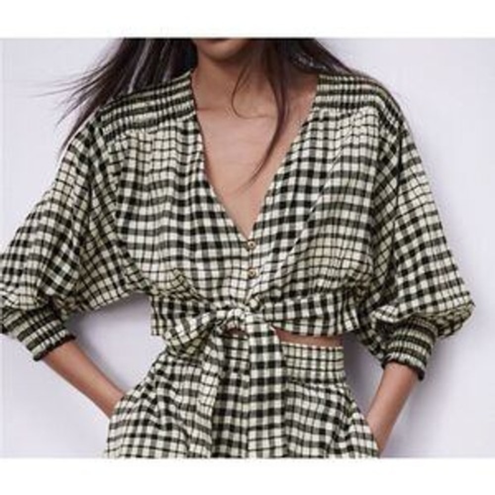 Zara Blouse Women Small Black Gingham Cropped Tie Front Smocked Puff Sleeve
